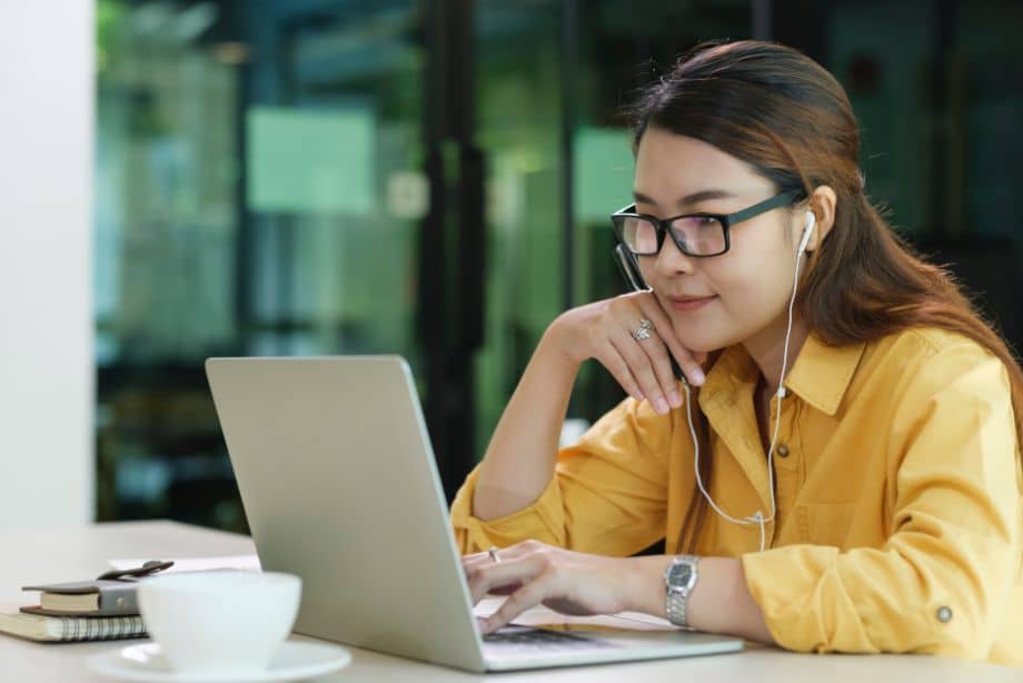 Comment apprendre l'anglais rapidement en ligne ?
