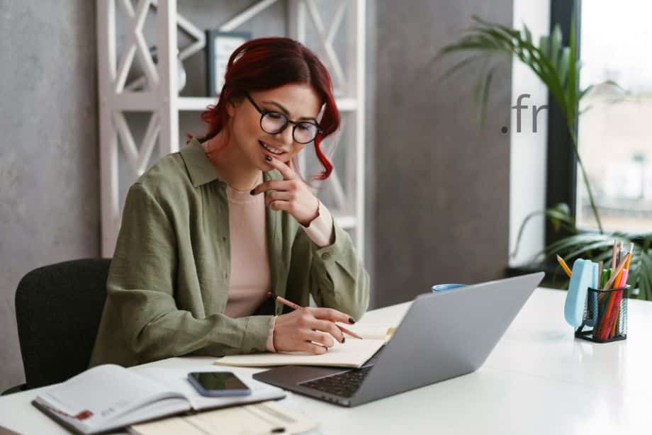 Acheter un .fr en votre nom : Est-ce réellement la meilleure stratégie pour valoriser vos compétences et votre CV en ligne ?
